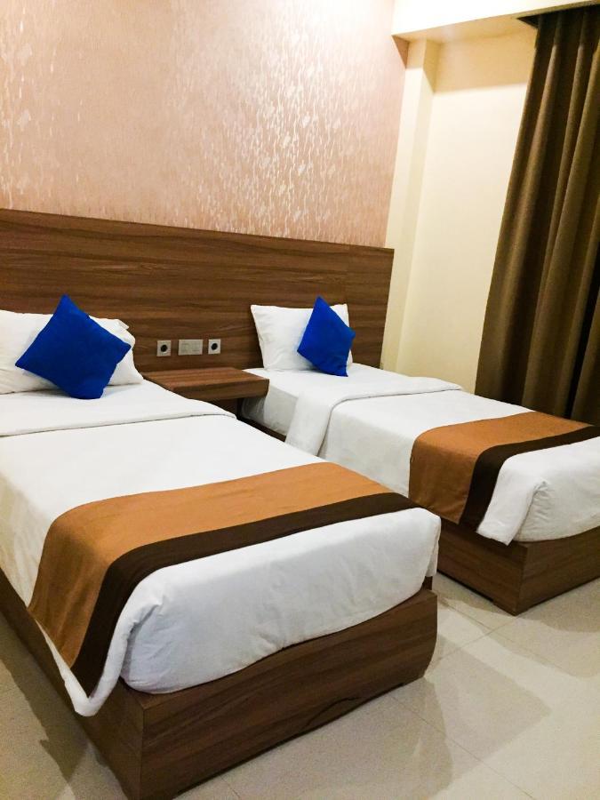 Padadita Beach Hotel Waingapu Ngoại thất bức ảnh