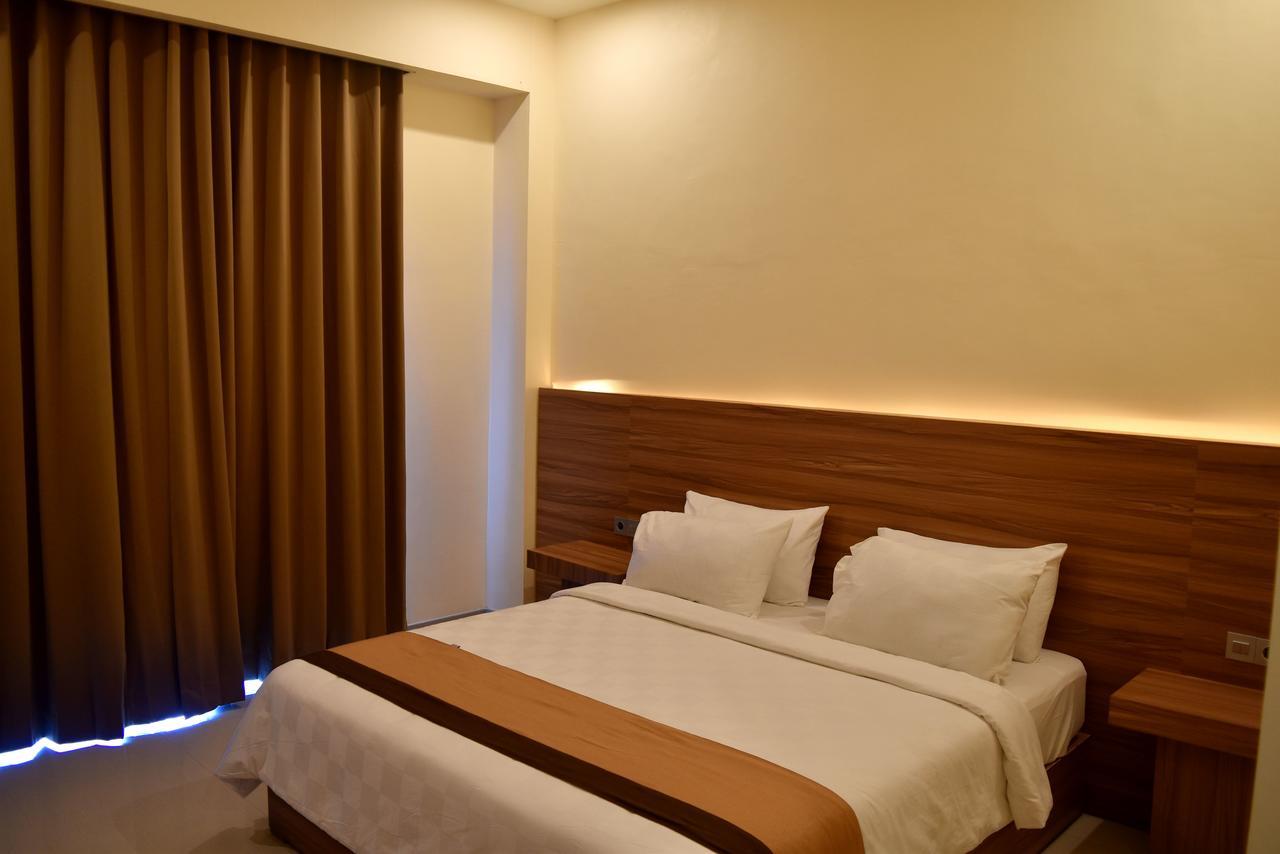 Padadita Beach Hotel Waingapu Ngoại thất bức ảnh